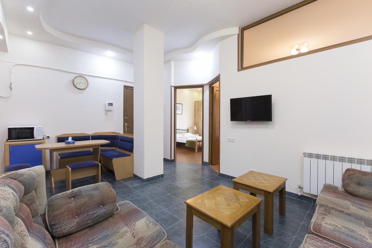 Umba Apartment N1 - 2 Bedrooms Erivan Exterior foto